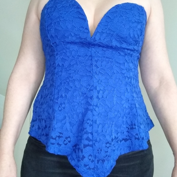 Revamped Tops - Strapless lace top
